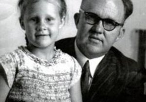 Gansbaai Leeskring vier Dirk Opperman